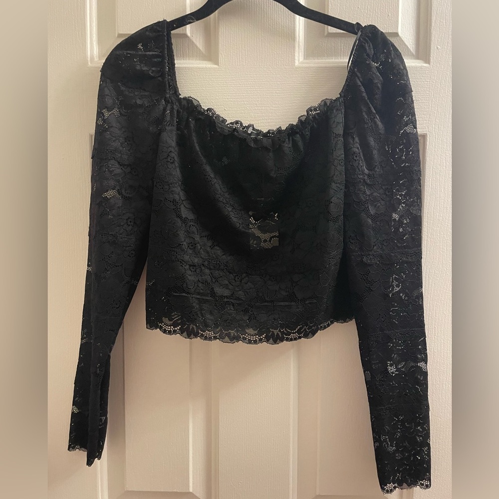 Guess Scalloped Lace Long Sleeve Top